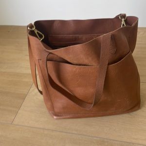 Madewell leather tote/shoulder bag.